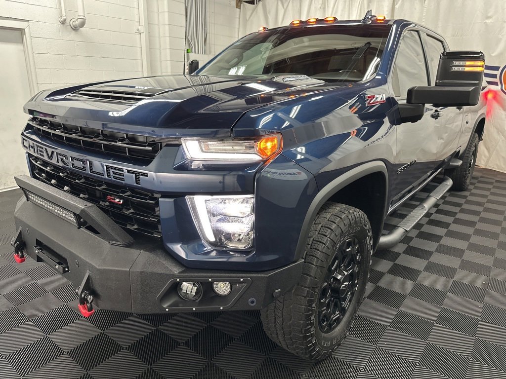 2022 Chevrolet Silverado 3500HD LTZ photo 4