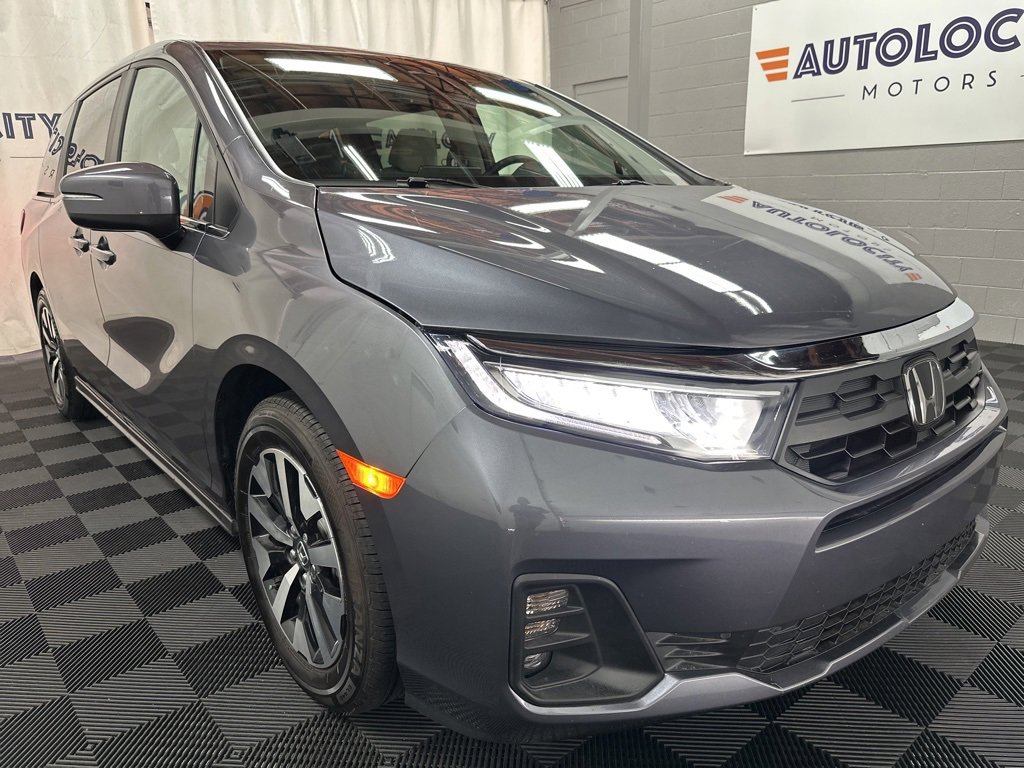 2025 Honda Odyssey EX-L photo 2