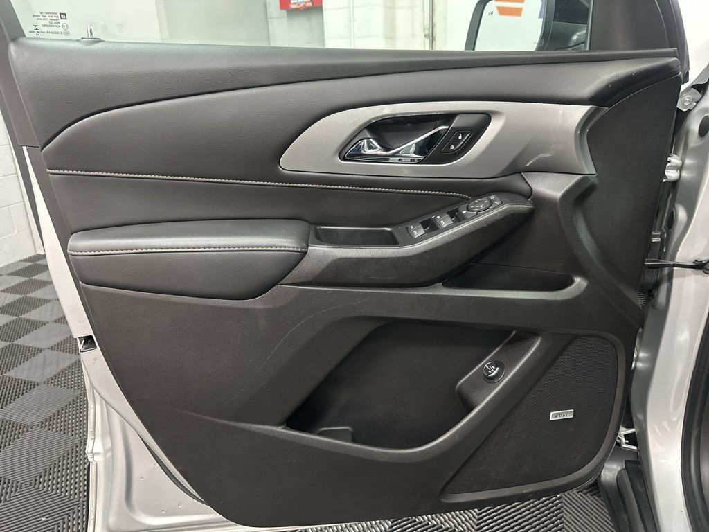 2021 Chevrolet Traverse RS - Photo 18