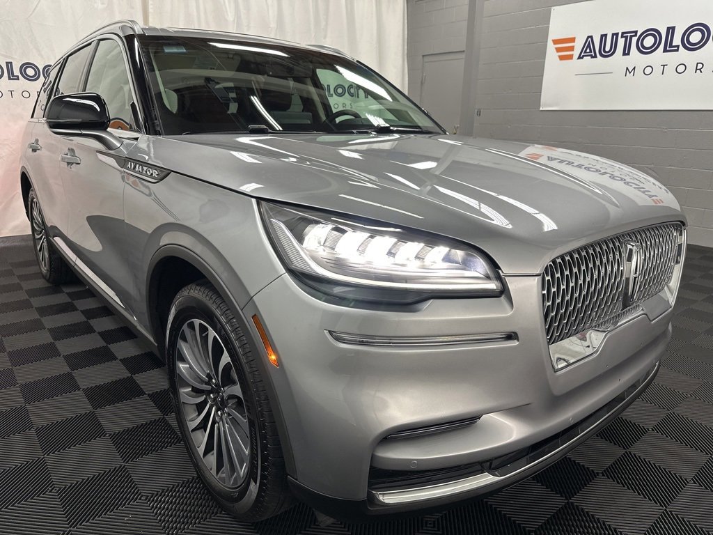 2024 Lincoln Aviator Premiere photo 2