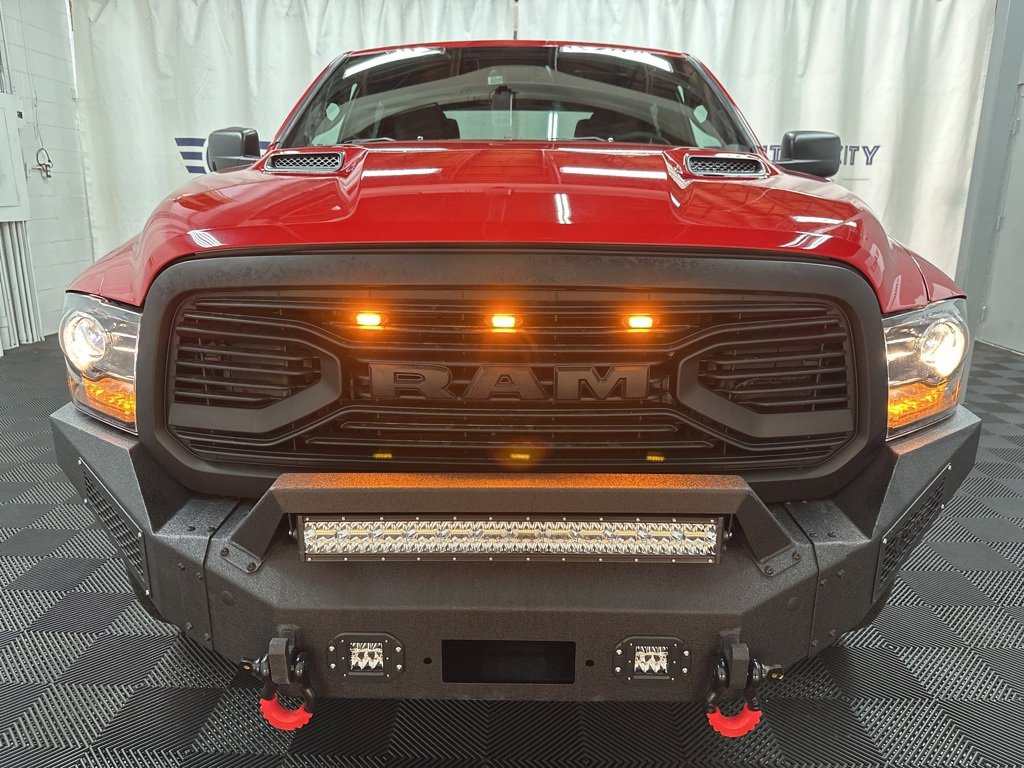 2022 Ram 1500 Classic Warlock photo 3