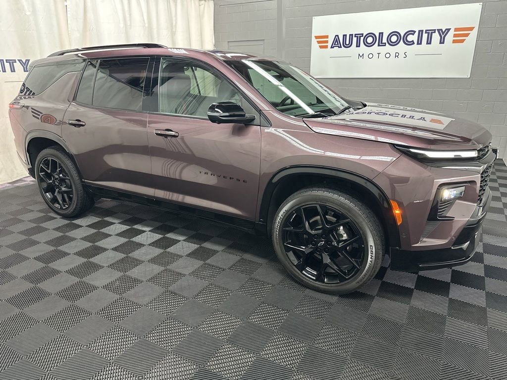 Used 2025 Chevrolet Traverse AWD RS SUV