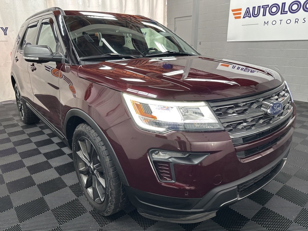 2018 Ford Explorer XLT photo 2