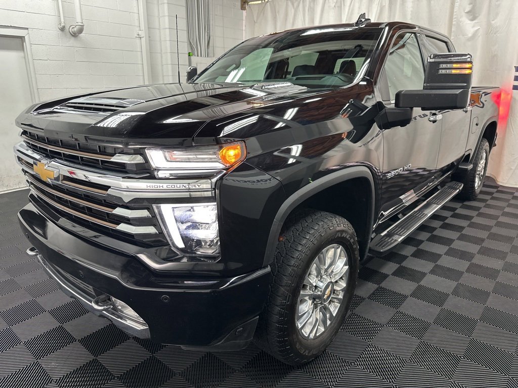 2023 Chevrolet Silverado 2500HD High Country photo 4
