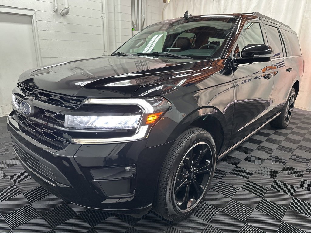 2024 Ford Expedition MAX Limited photo 3