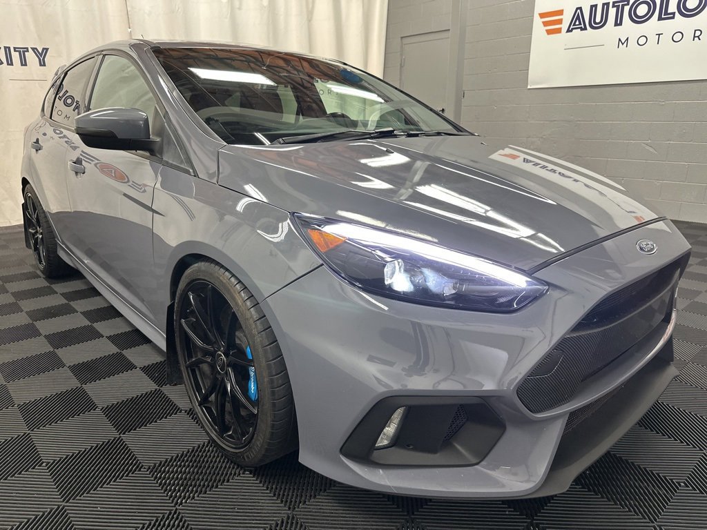 2017 Ford Focus RS photo 2