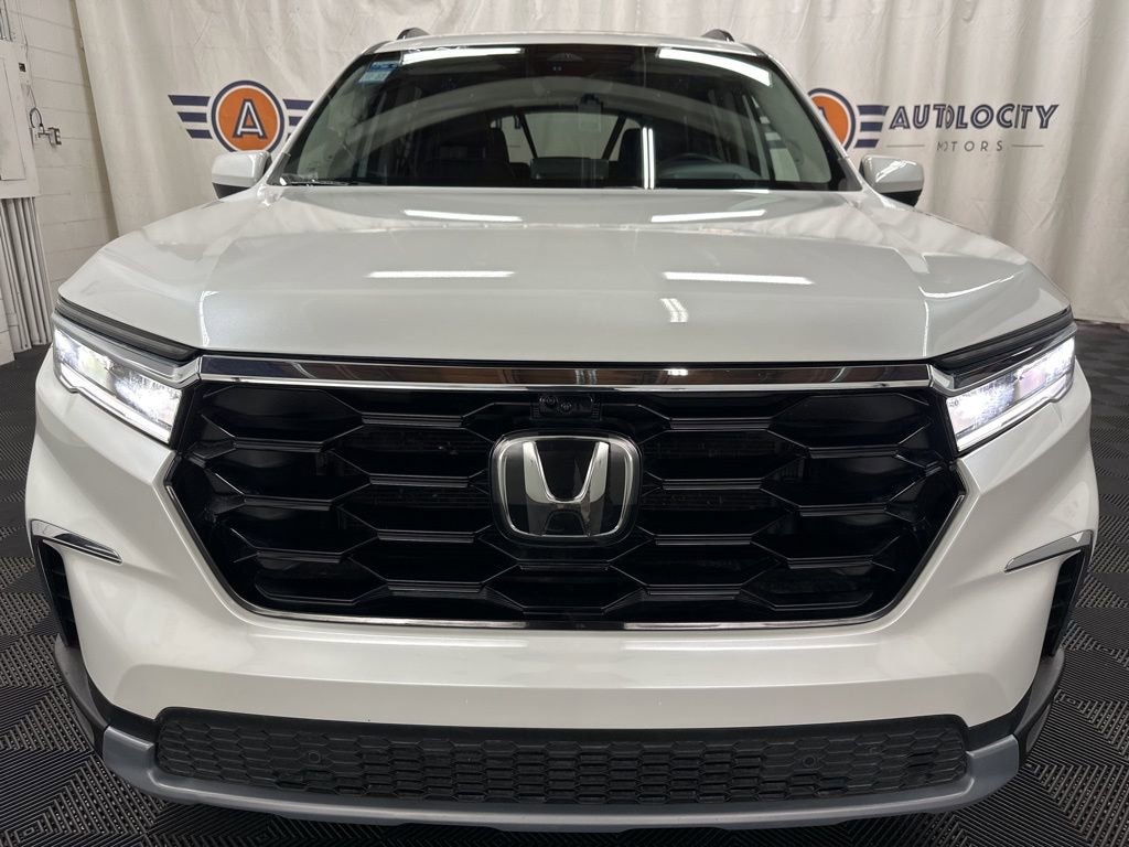 Used 2024 Honda Pilot Elite SUV