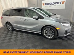 2025 Honda Odyssey Touring Van