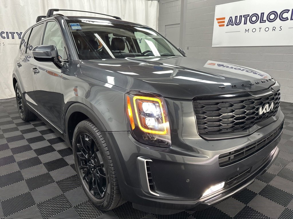 2022 Kia Telluride SX photo 2