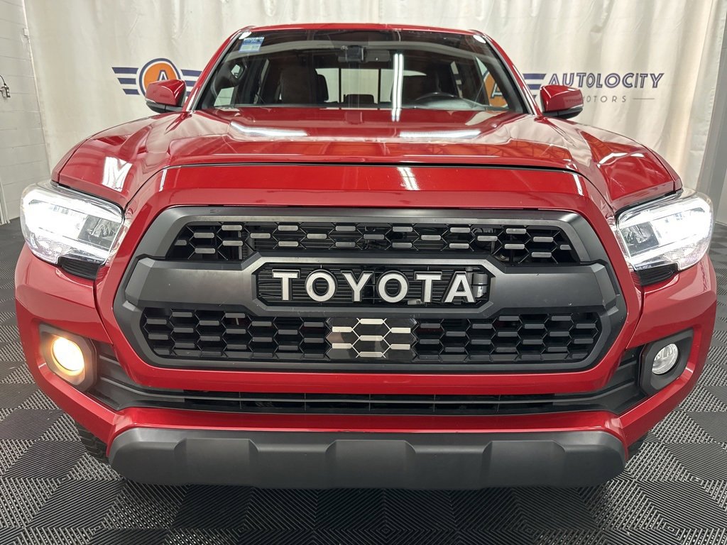 2021 Toyota Tacoma TRD Off-Road photo 3