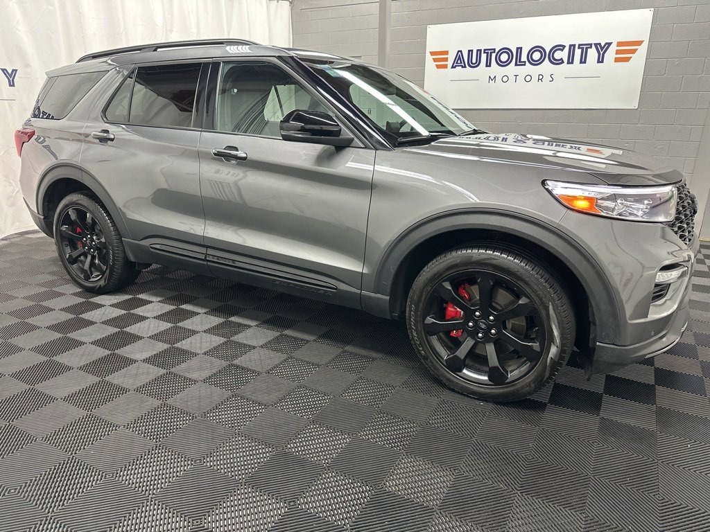 Used 2024 Ford Explorer ST SUV
