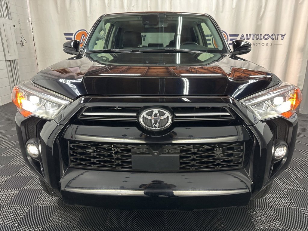 2024 Toyota 4Runner SR5 Premium photo 3