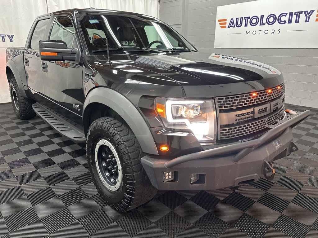 2014 Ford F-150 SVT Raptor photo 2