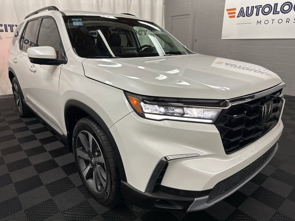 Used 2024 Honda Pilot Elite SUV