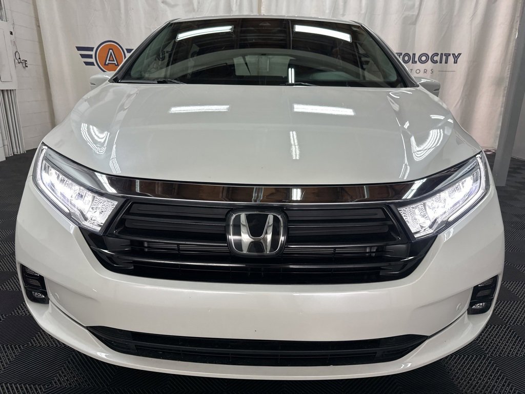 2022 Honda Odyssey Elite photo 3