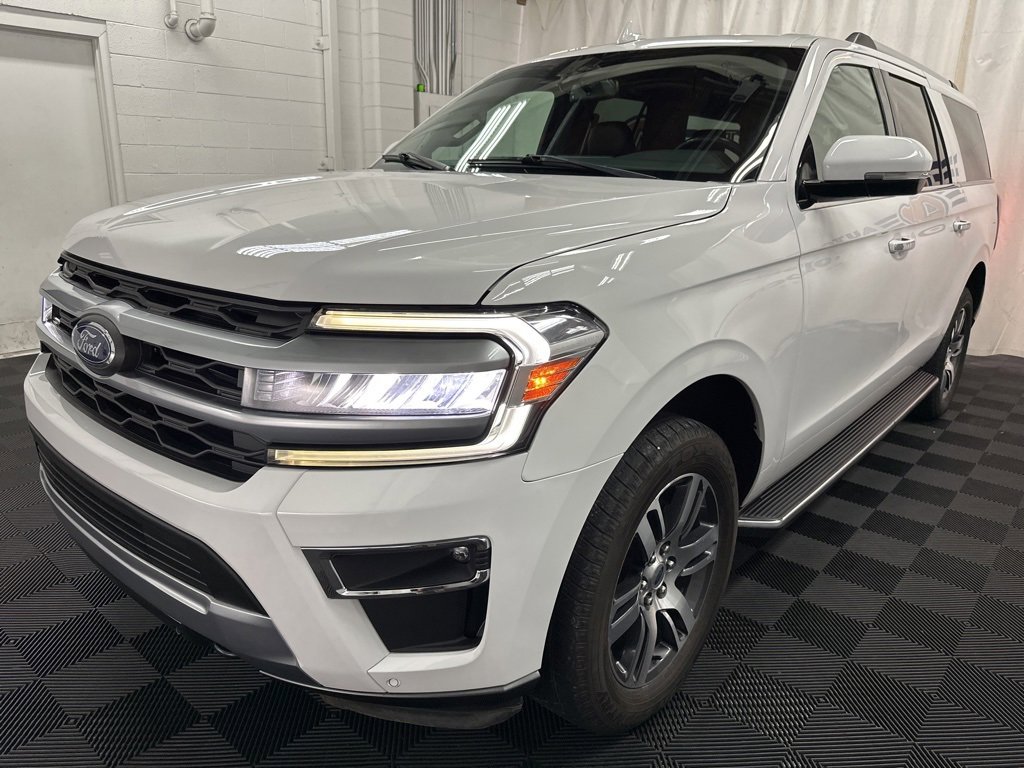 2023 Ford Expedition MAX Limited photo 4