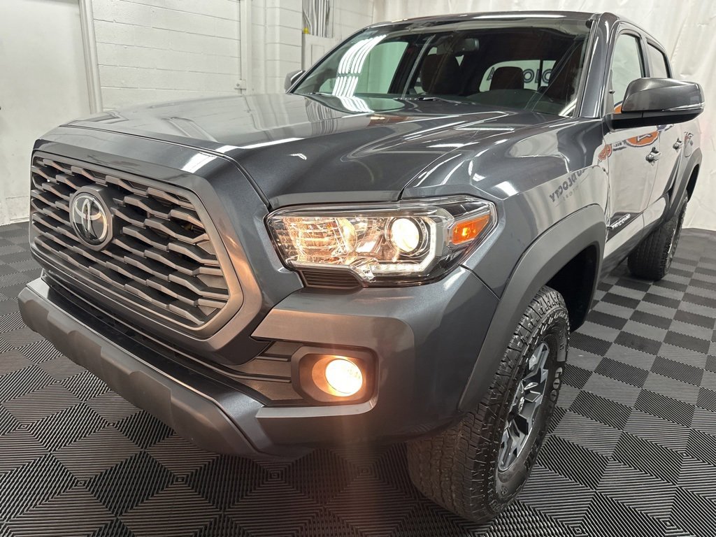 2023 Toyota Tacoma TRD Off-Road photo 4