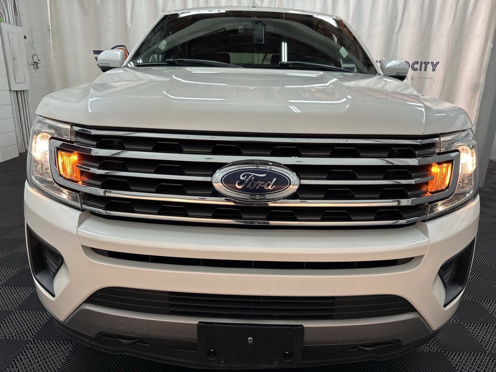 2020 Ford Expedition XLT photo 2