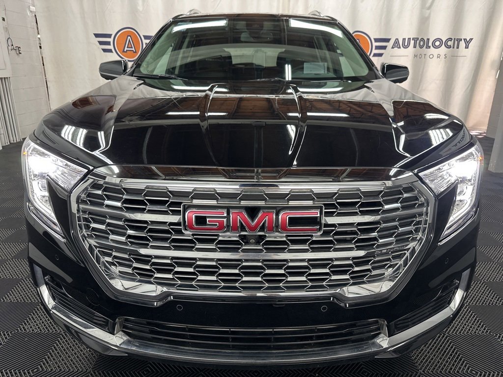 2024 Gmc Terrain Denali photo 3