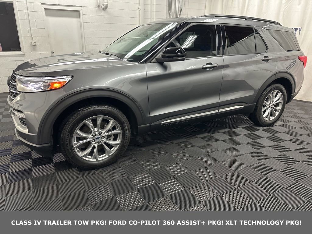 2024 Ford Explorer XLT 4WD's photo
