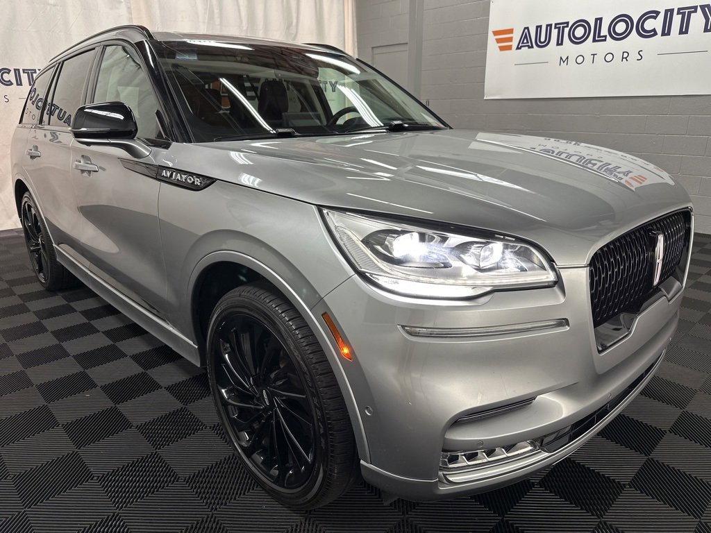 2023 Lincoln Aviator Reserve photo 2