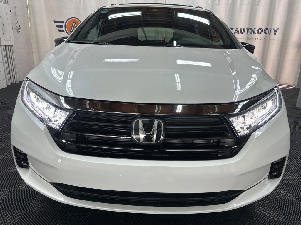 2024 Honda Odyssey Sport photo 4
