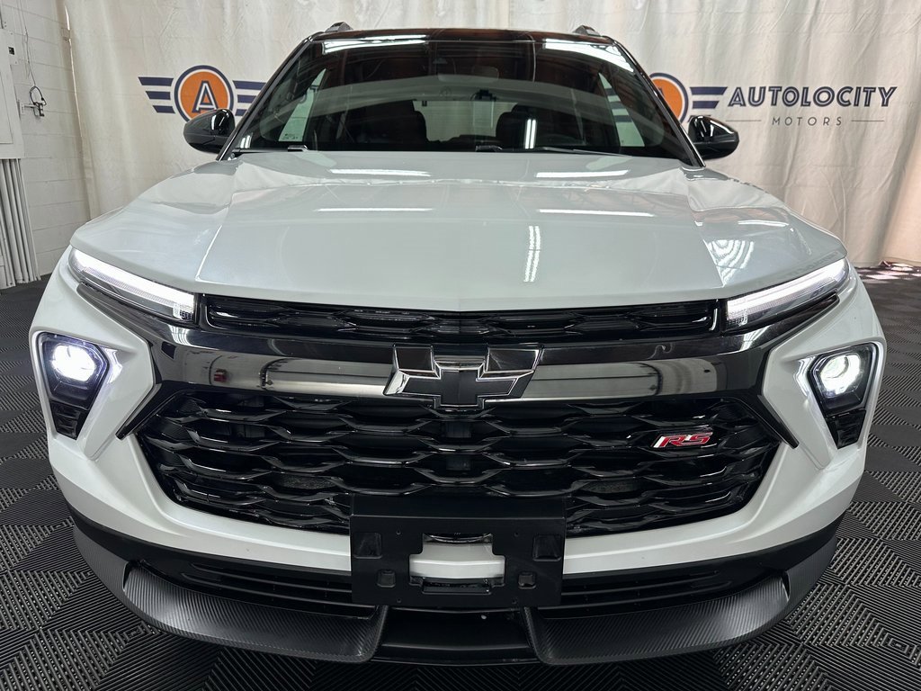 2025 Chevrolet Trailblazer RS photo 2