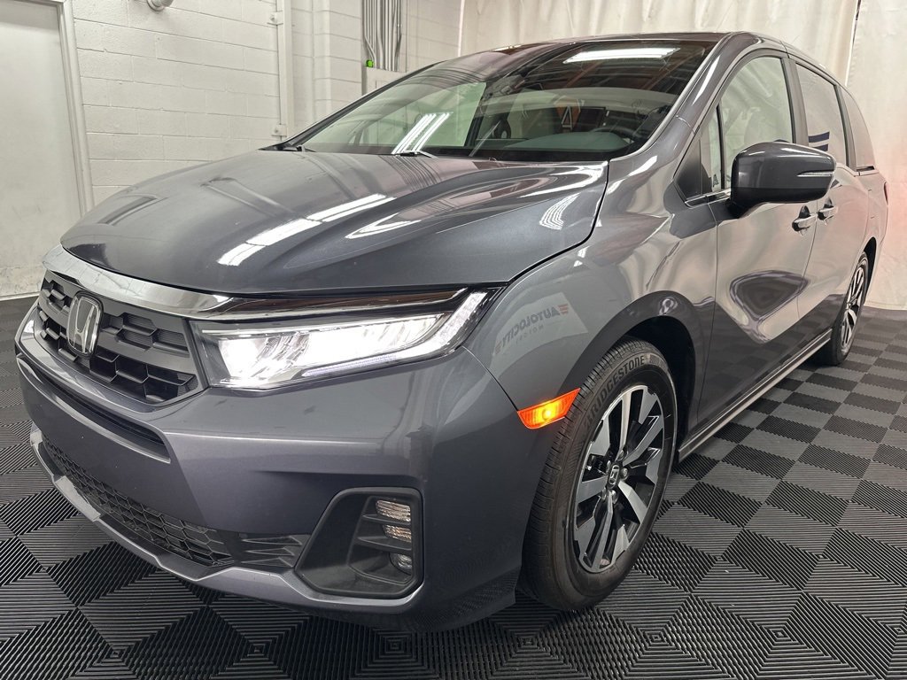 2025 Honda Odyssey EX-L photo 4