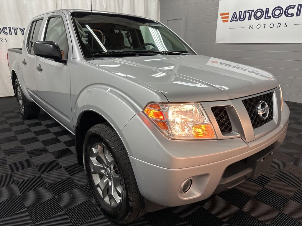 2021 Nissan Frontier SV photo 2