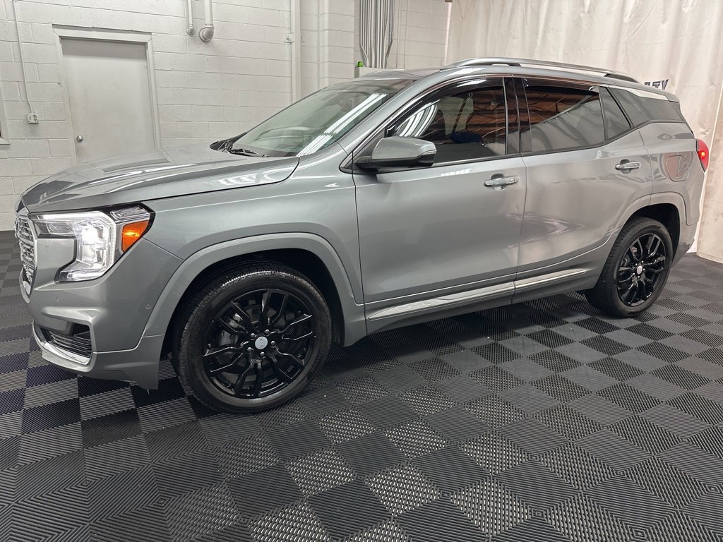 Used 2024 GMC Terrain Denali SUV