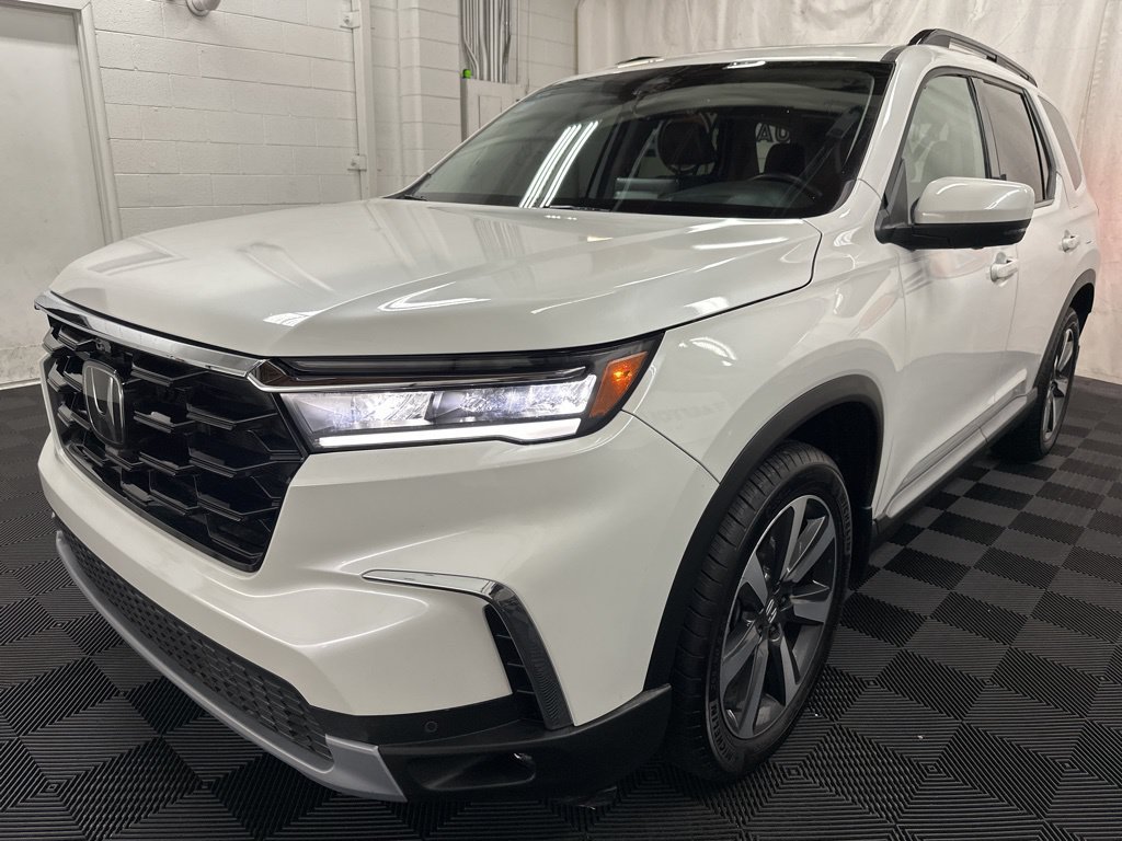 Used 2024 Honda Pilot Elite SUV