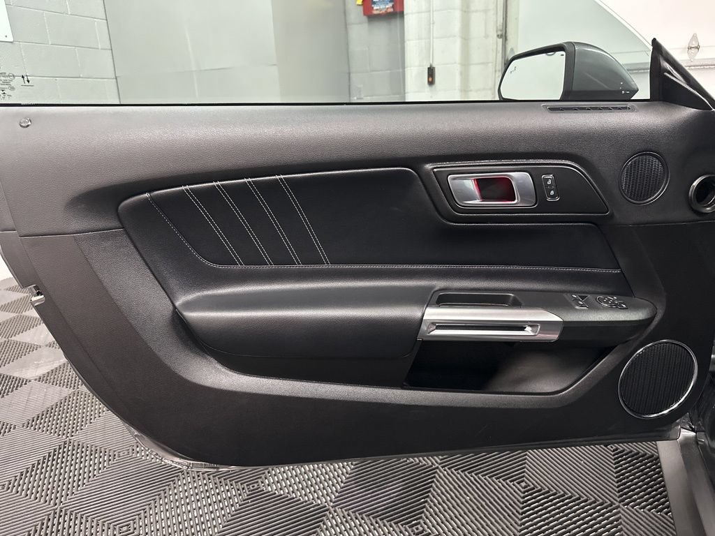 2022 Ford Mustang GT Premium - Photo 19