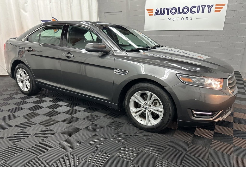 Used 2018 Ford Taurus SEL Sedan