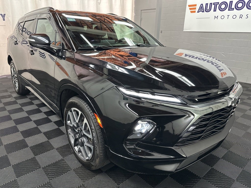 2024 Chevrolet Blazer RS photo 2