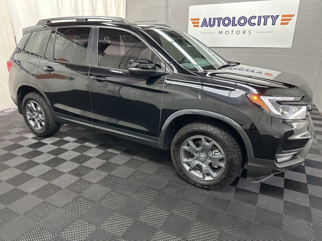 Used 2025 Honda Passport TrailSport SUV