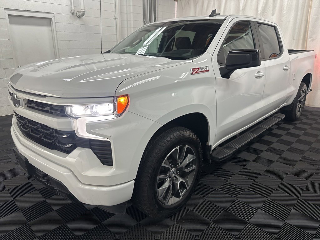 2022 Chevrolet Silverado 1500 RST photo 4