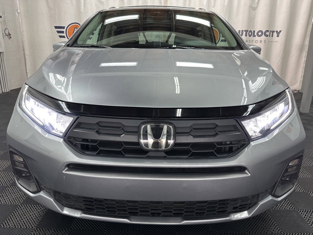 2025 Honda Odyssey EX-L photo 3