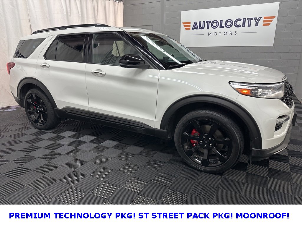 2020 Ford Explorer ST's photo