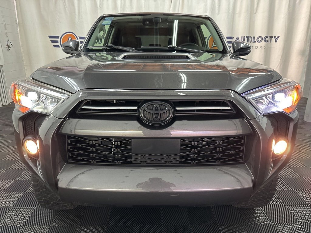2021 Toyota 4Runner SR5 Premium photo 3