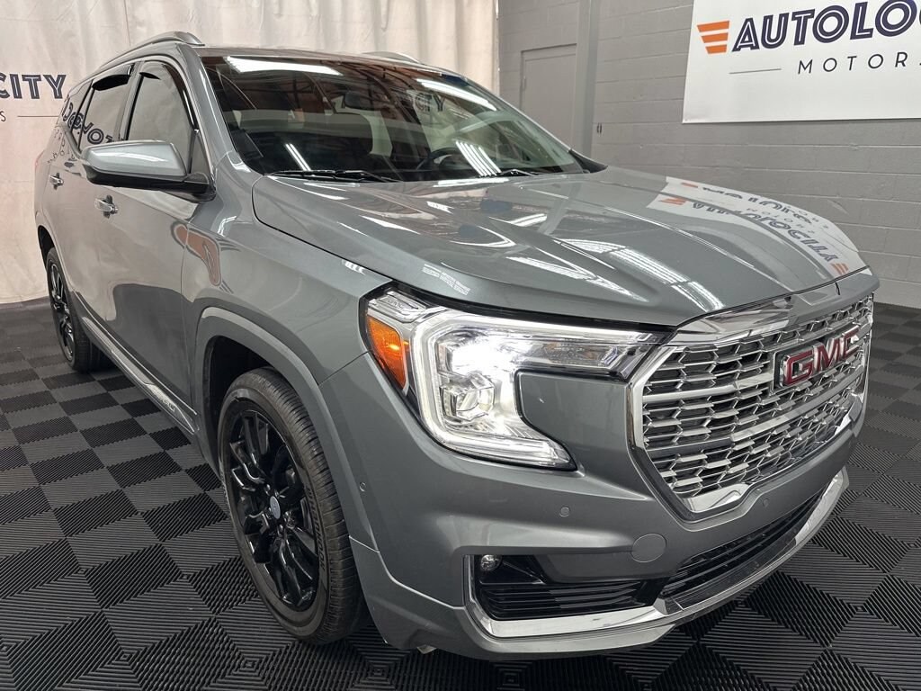 Used 2024 GMC Terrain Denali SUV