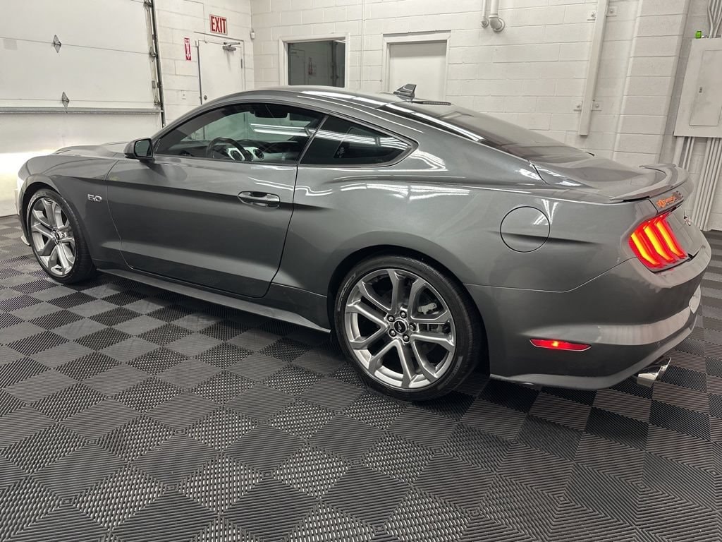 2022 Ford Mustang GT Premium - Photo 7