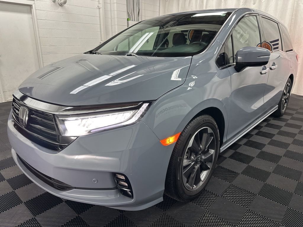 Used 2024 Honda Odyssey Elite Van
