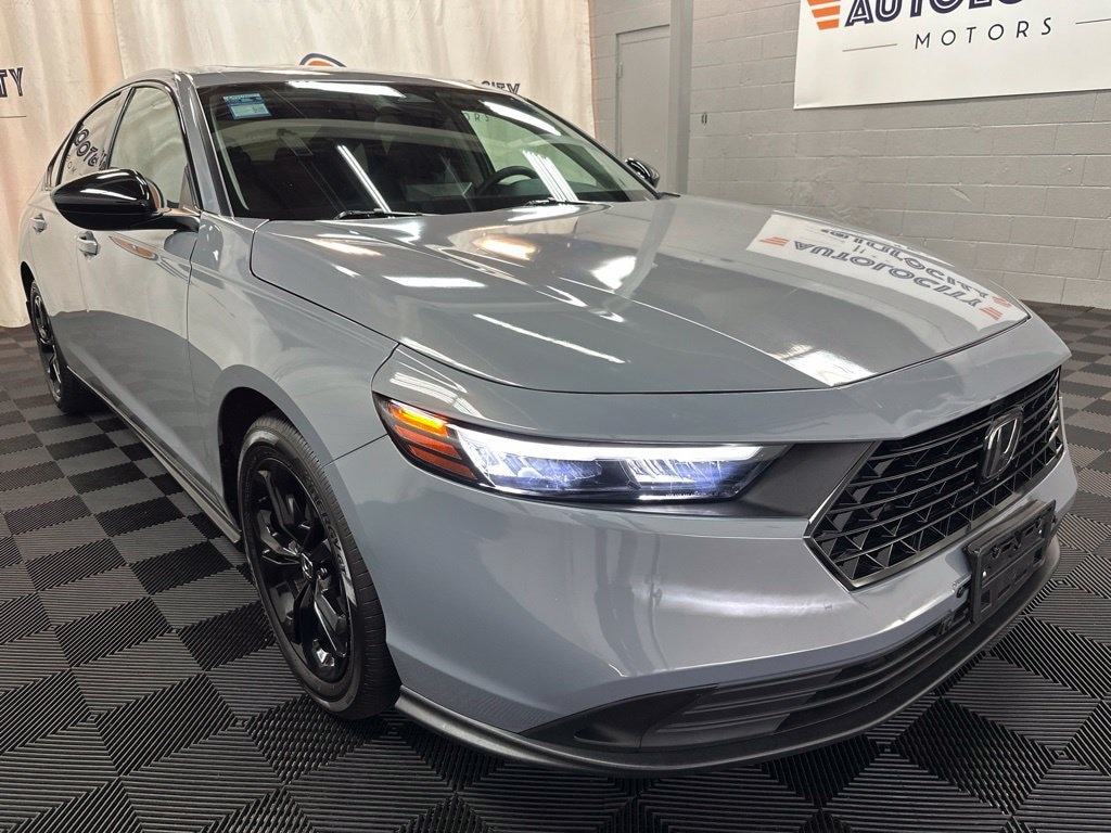 Used 2025 Honda Accord SE Sedan