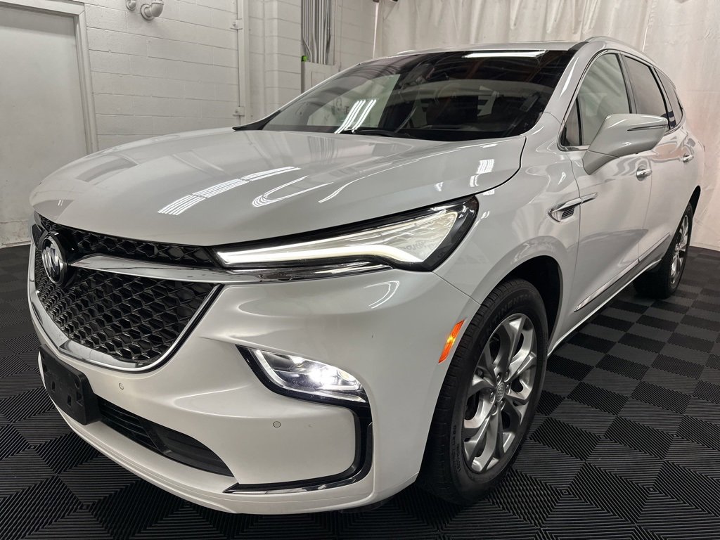 2022 Buick Enclave Avenir photo 3