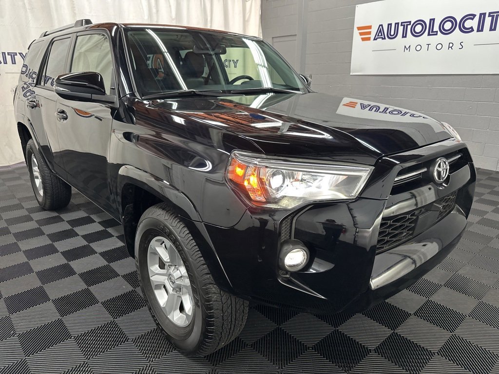 2024 Toyota 4Runner SR5 Premium photo 2
