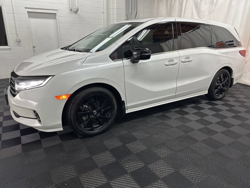 Used 2024 Honda Odyssey Sport Van