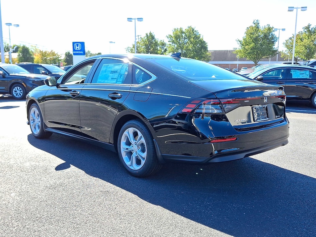 New 2025 Honda Accord LX Sedan
