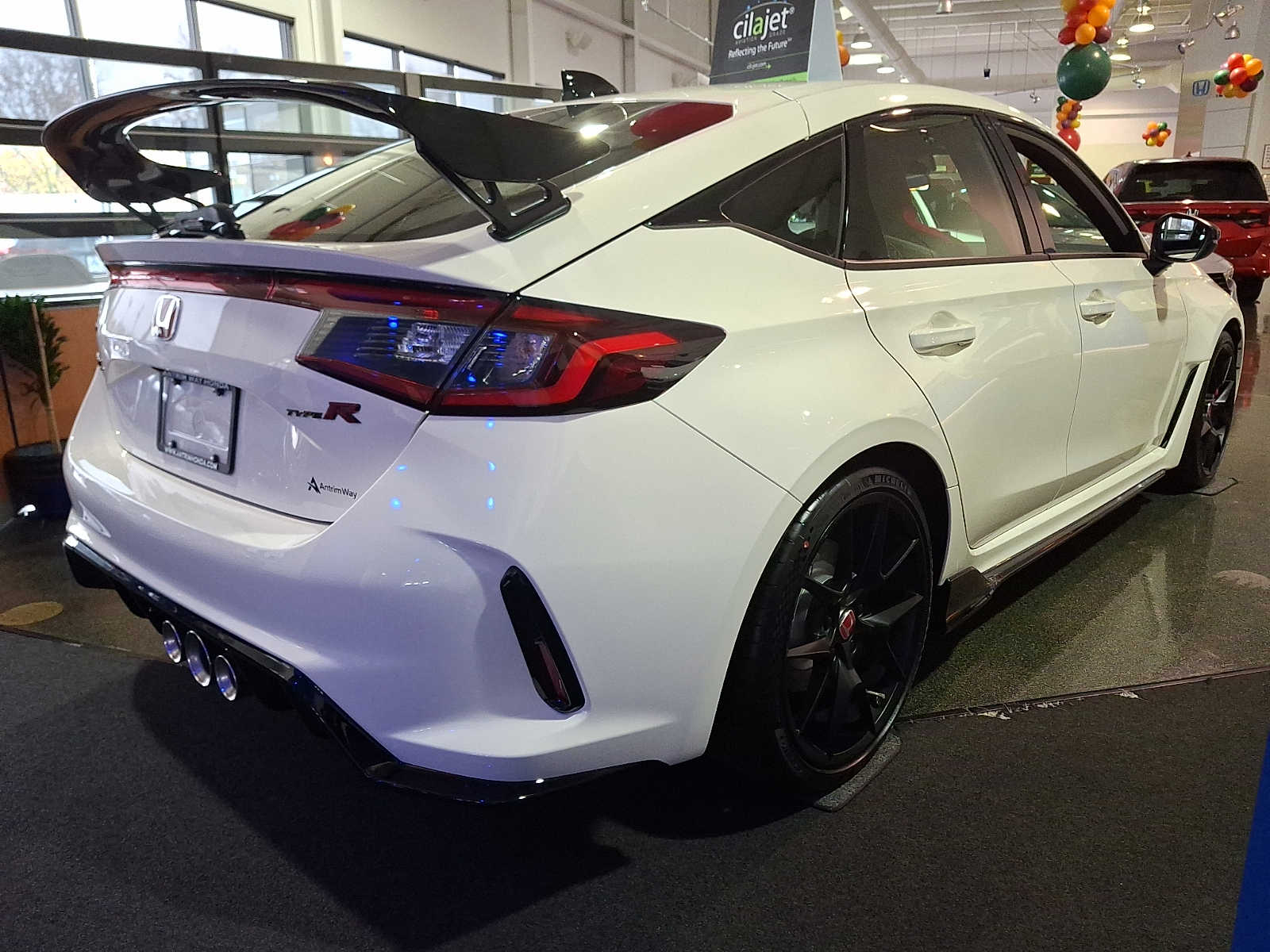 2025 Honda Civic Type R photo 2