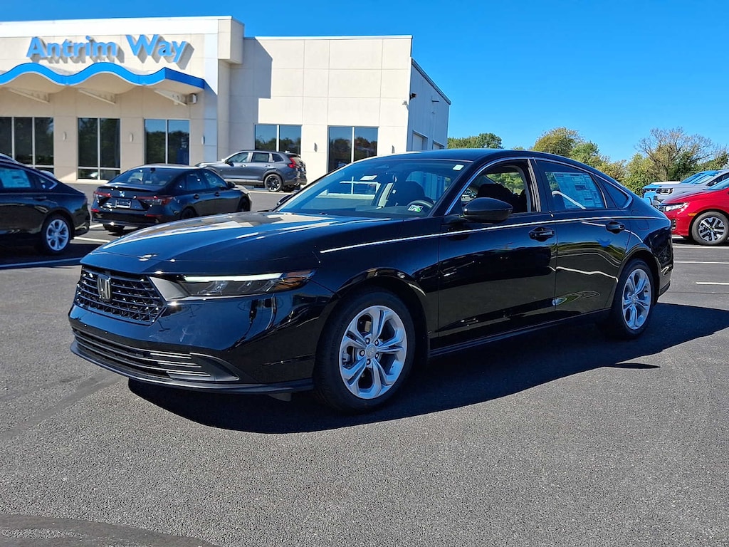 New 2025 Honda Accord LX Sedan