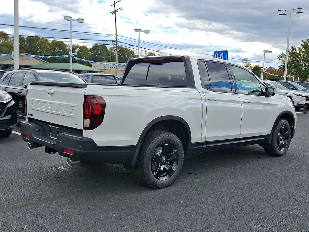 New 2026 Honda Ridgeline Black Edition Truck Crew Cab